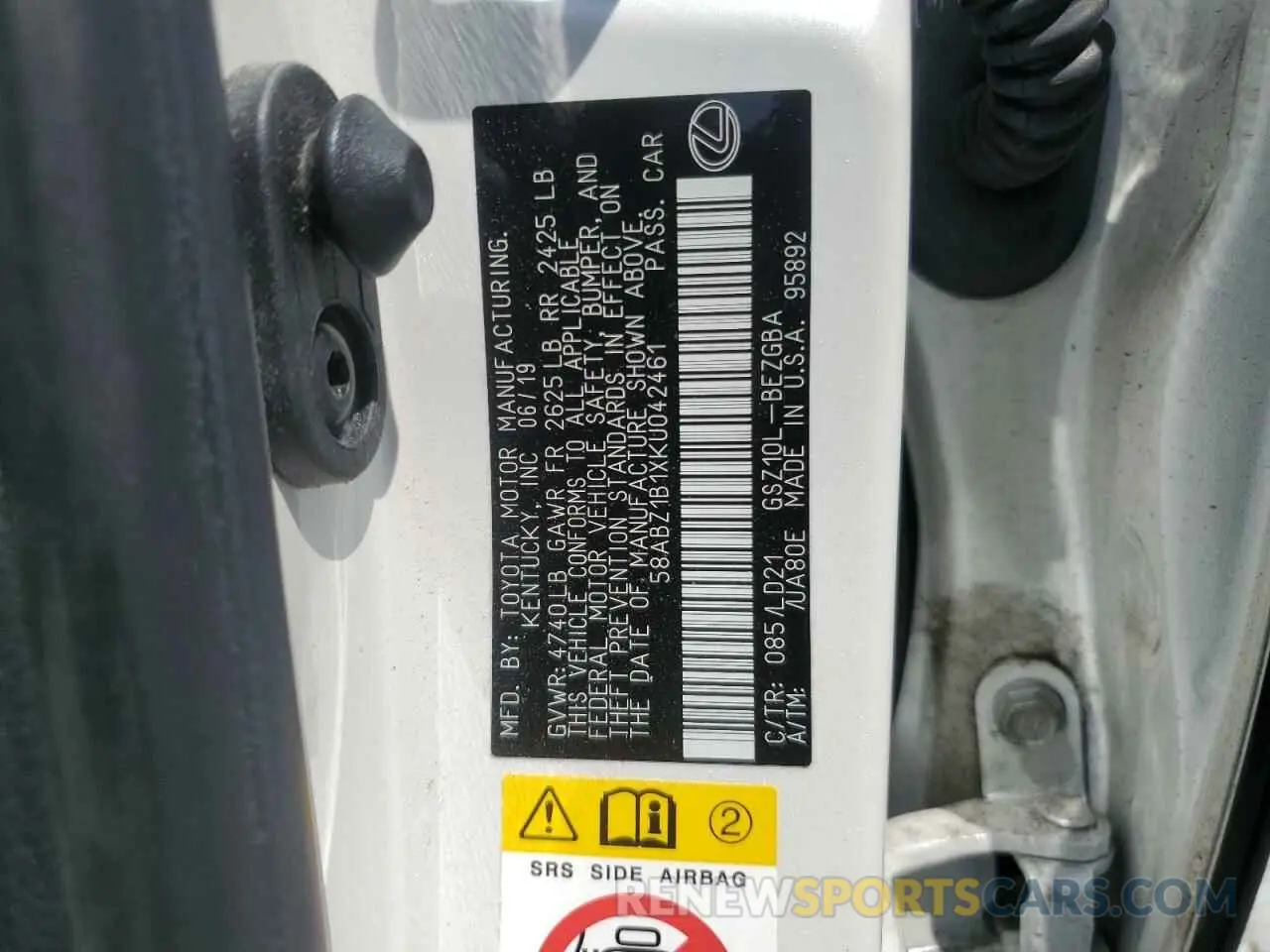 12 Photograph of a damaged car 58ABZ1B1XKU042461 LEXUS ES350 2019