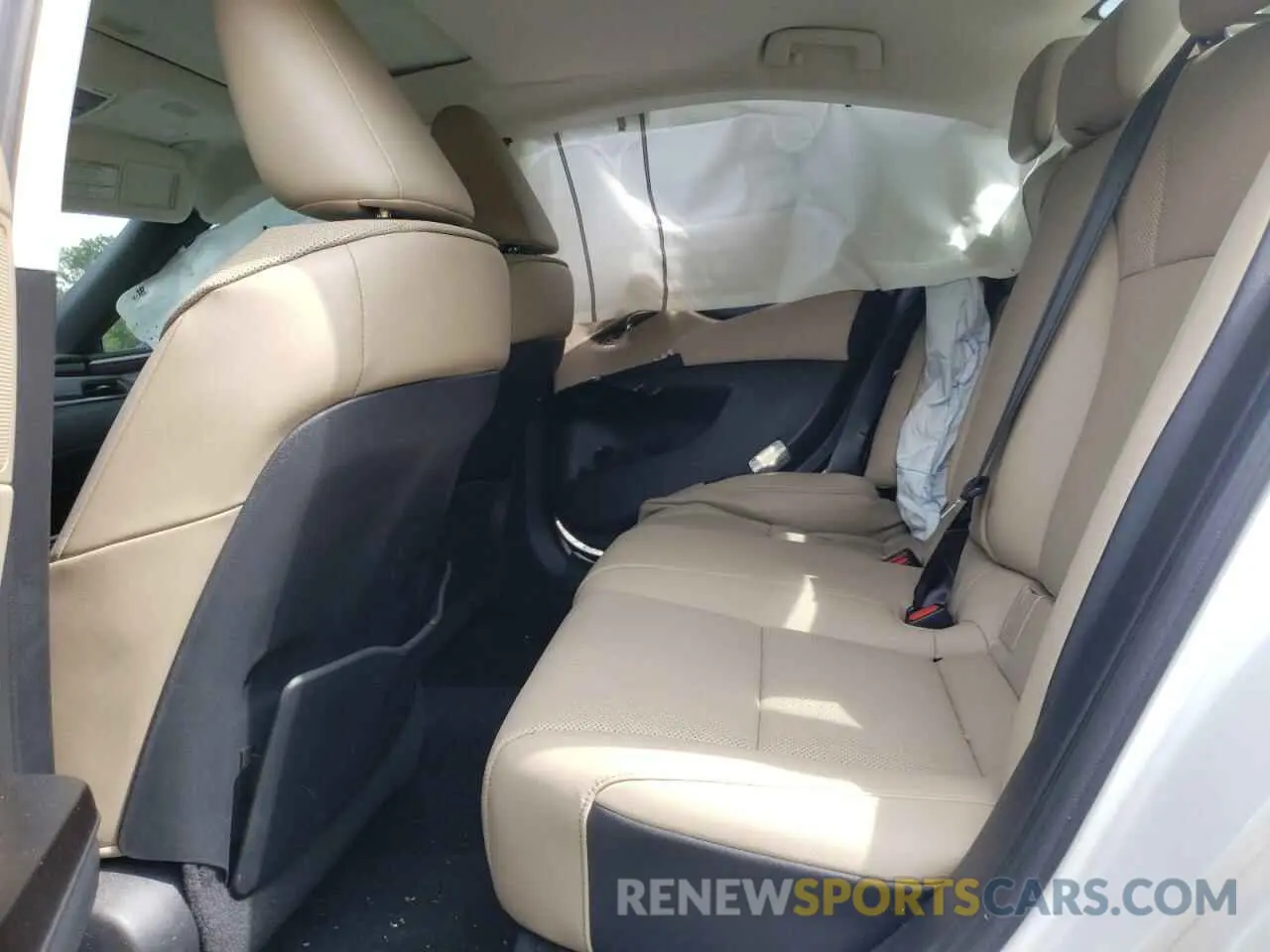 10 Photograph of a damaged car 58ABZ1B1XKU043447 LEXUS ES350 2019