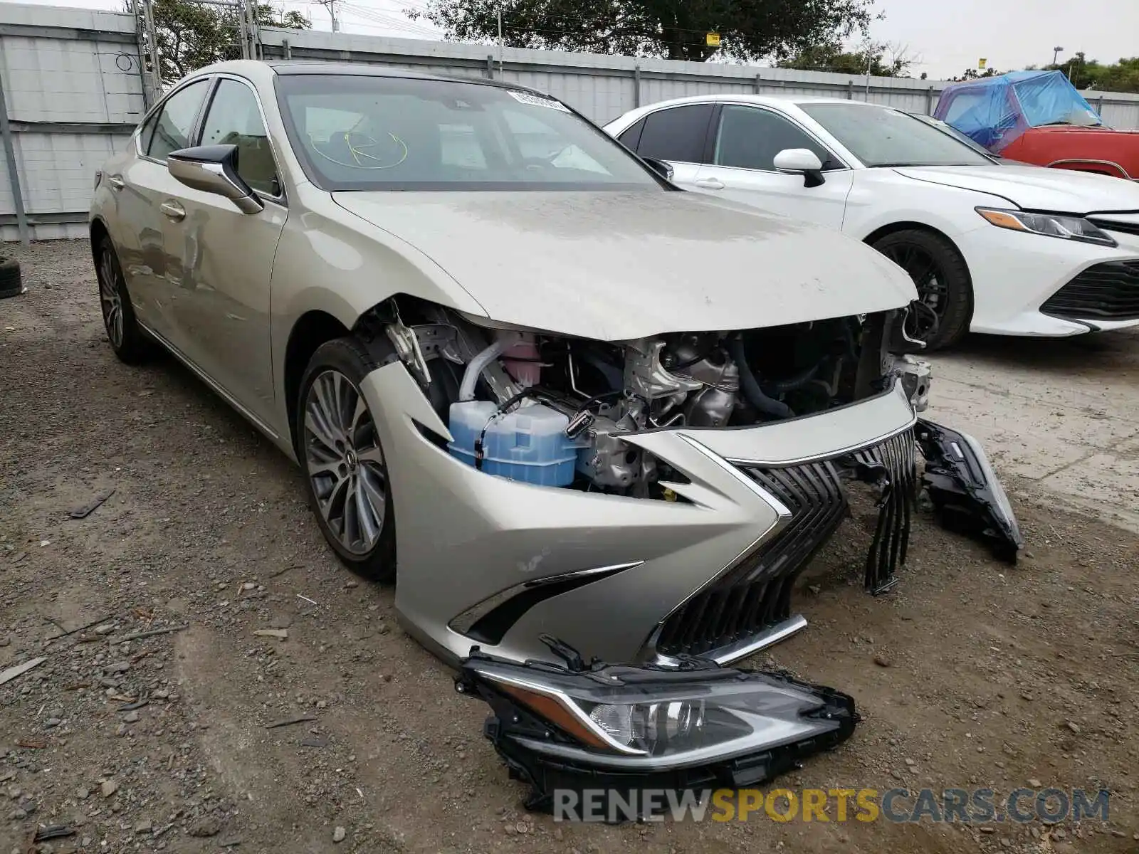 1 Photograph of a damaged car 58ABZ1B1XKU045277 LEXUS ES350 2019