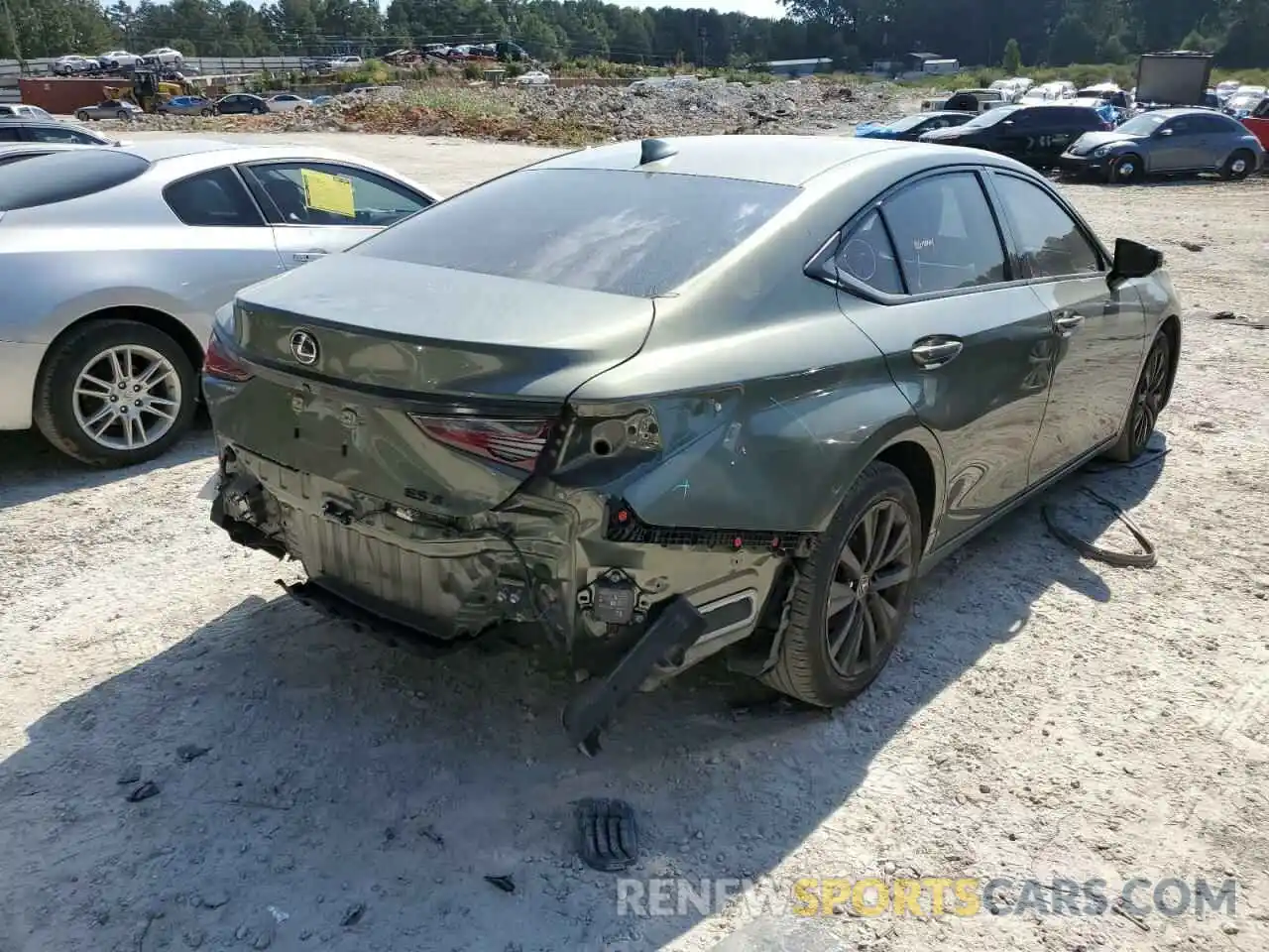 4 Photograph of a damaged car 58ABZ1B1XKU048275 LEXUS ES350 2019