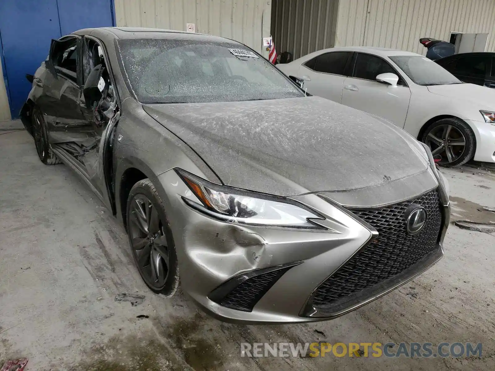 1 Photograph of a damaged car 58ABZ1B1XKU049815 LEXUS ES350 2019