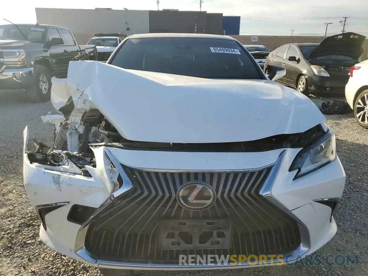 5 Photograph of a damaged car JTHBZ1B13K2004737 LEXUS ES350 2019