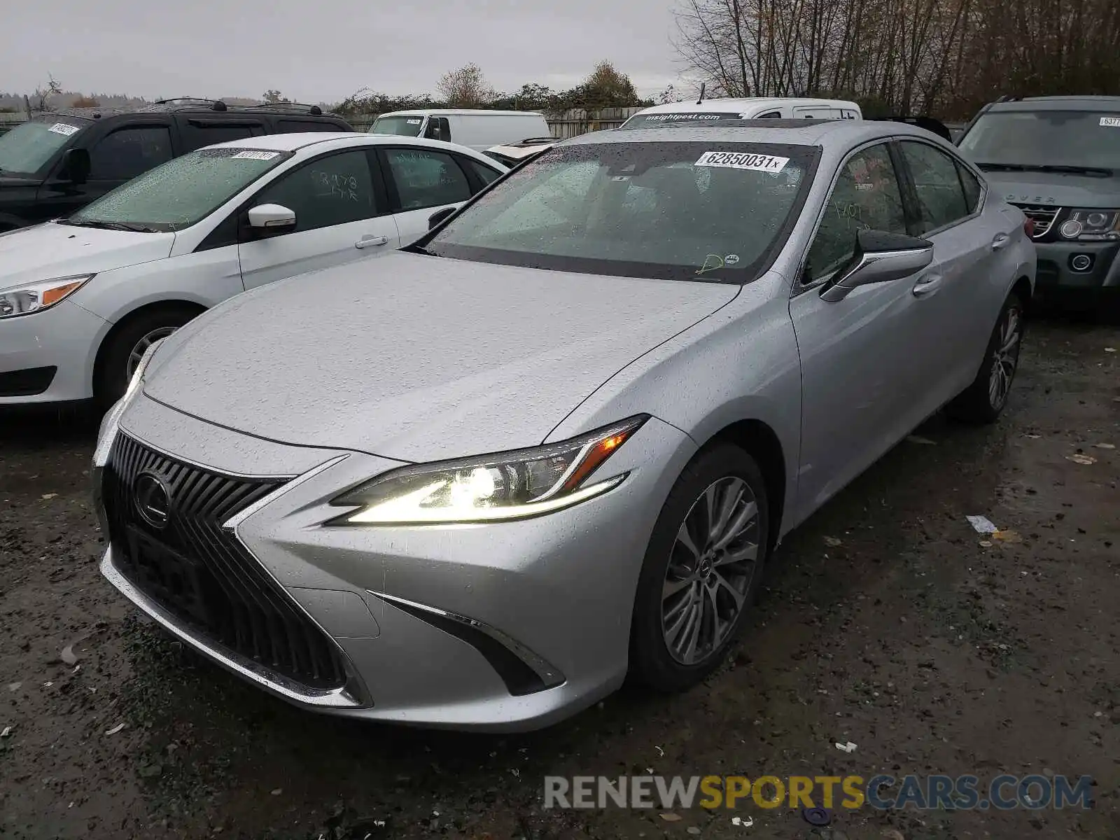 2 Photograph of a damaged car JTHBZ1B13K2005077 LEXUS ES350 2019