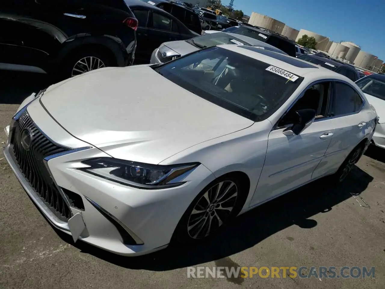 1 Photograph of a damaged car JTHBZ1B14K2003418 LEXUS ES350 2019
