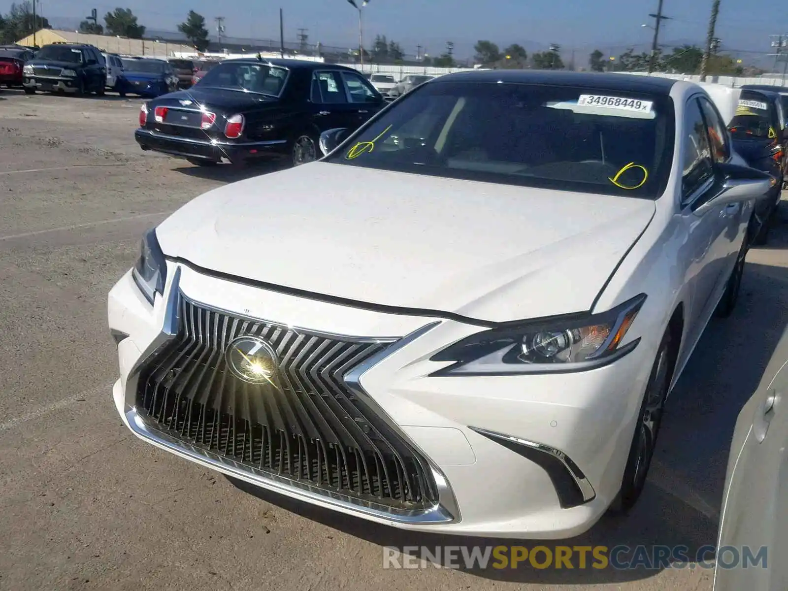 2 Photograph of a damaged car JTHBZ1B15K2005193 LEXUS ES350 2019