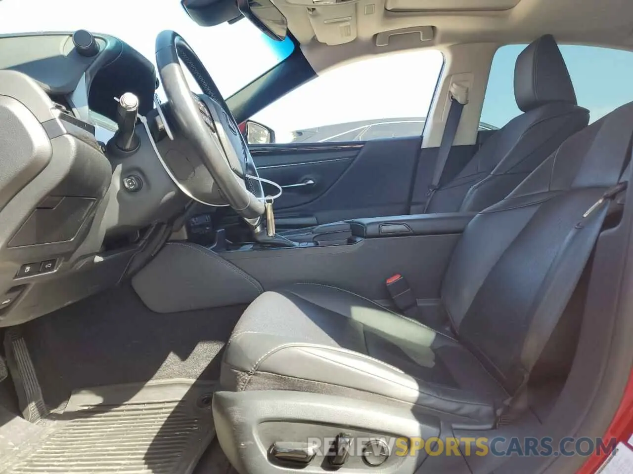 7 Photograph of a damaged car JTHBZ1B18K2004510 LEXUS ES350 2019