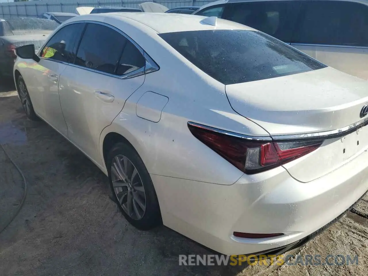 2 Photograph of a damaged car 58ACZ1B17LU073527 LEXUS ES350 2020
