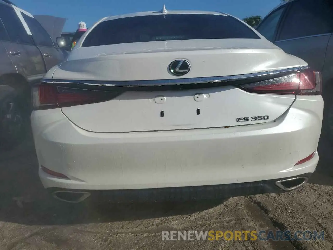 6 Photograph of a damaged car 58ACZ1B17LU073527 LEXUS ES350 2020