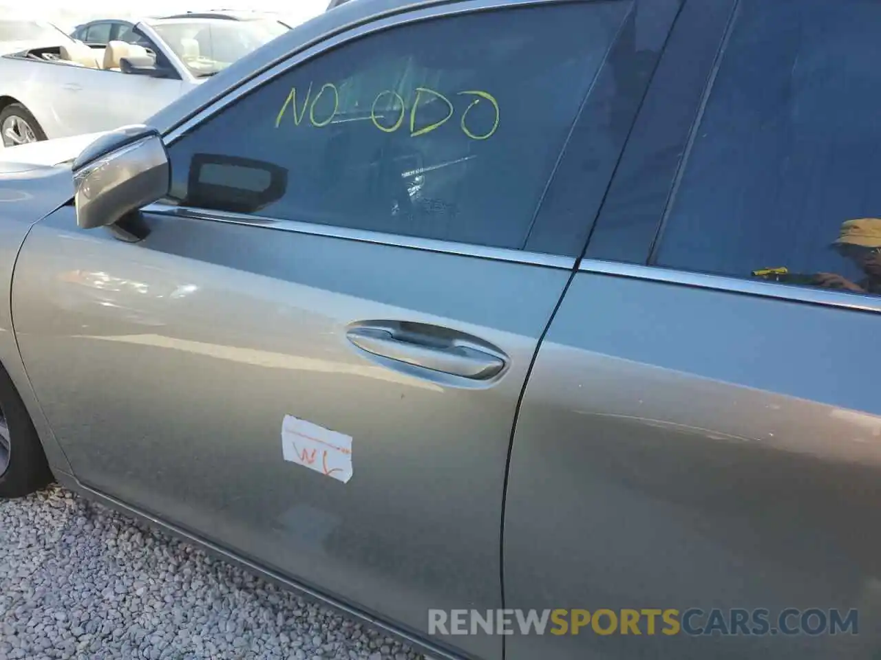 9 Photograph of a damaged car 58ADZ1B10LU063801 LEXUS ES350 2020