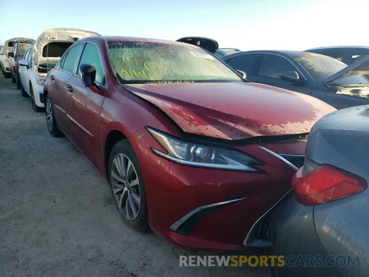 1 Photograph of a damaged car 58ADZ1B11LU073169 LEXUS ES350 2020