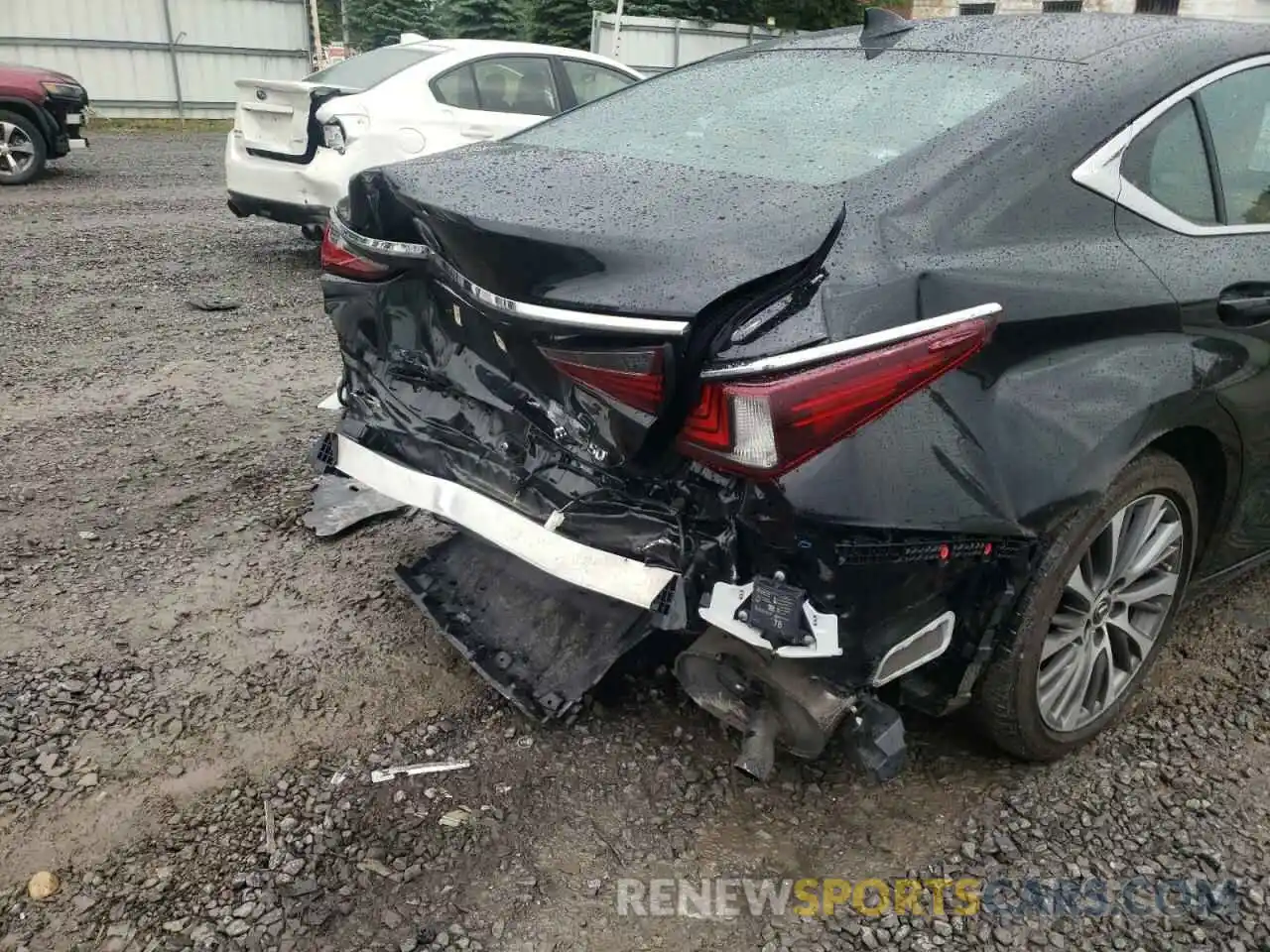 9 Photograph of a damaged car 58ADZ1B12LU053495 LEXUS ES350 2020