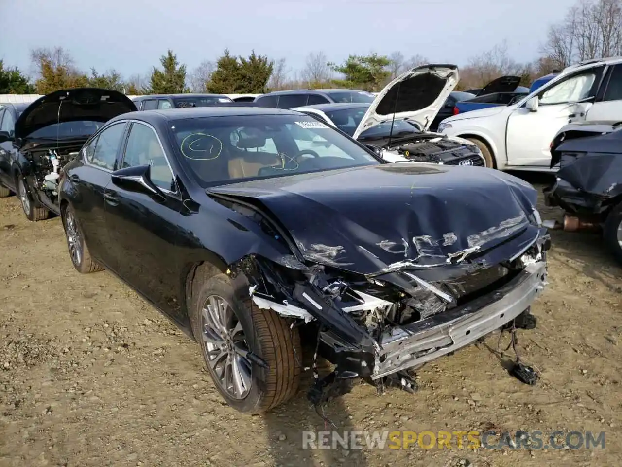 1 Photograph of a damaged car 58ADZ1B12LU059748 LEXUS ES350 2020