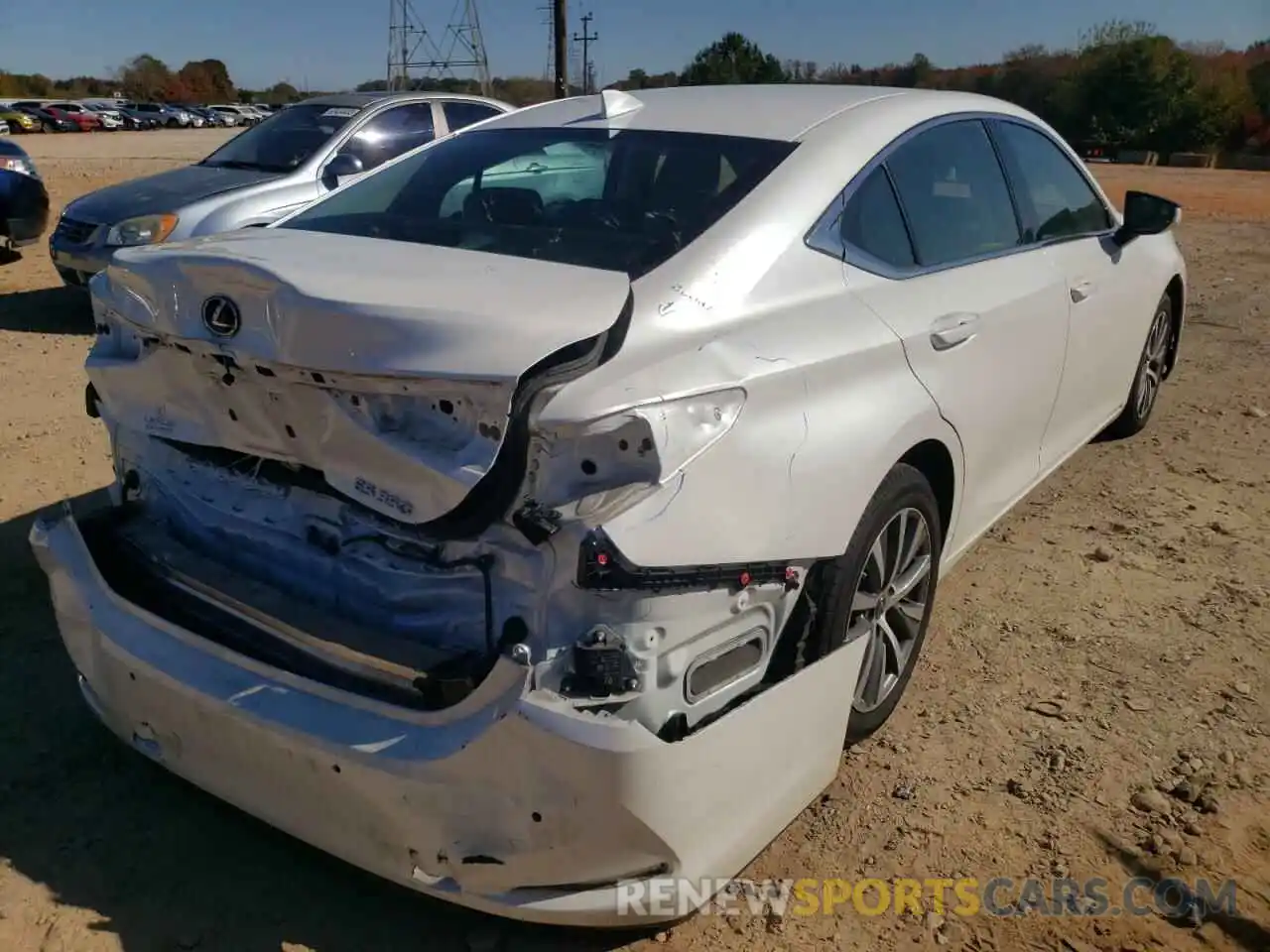 4 Photograph of a damaged car 58ADZ1B12LU079675 LEXUS ES350 2020