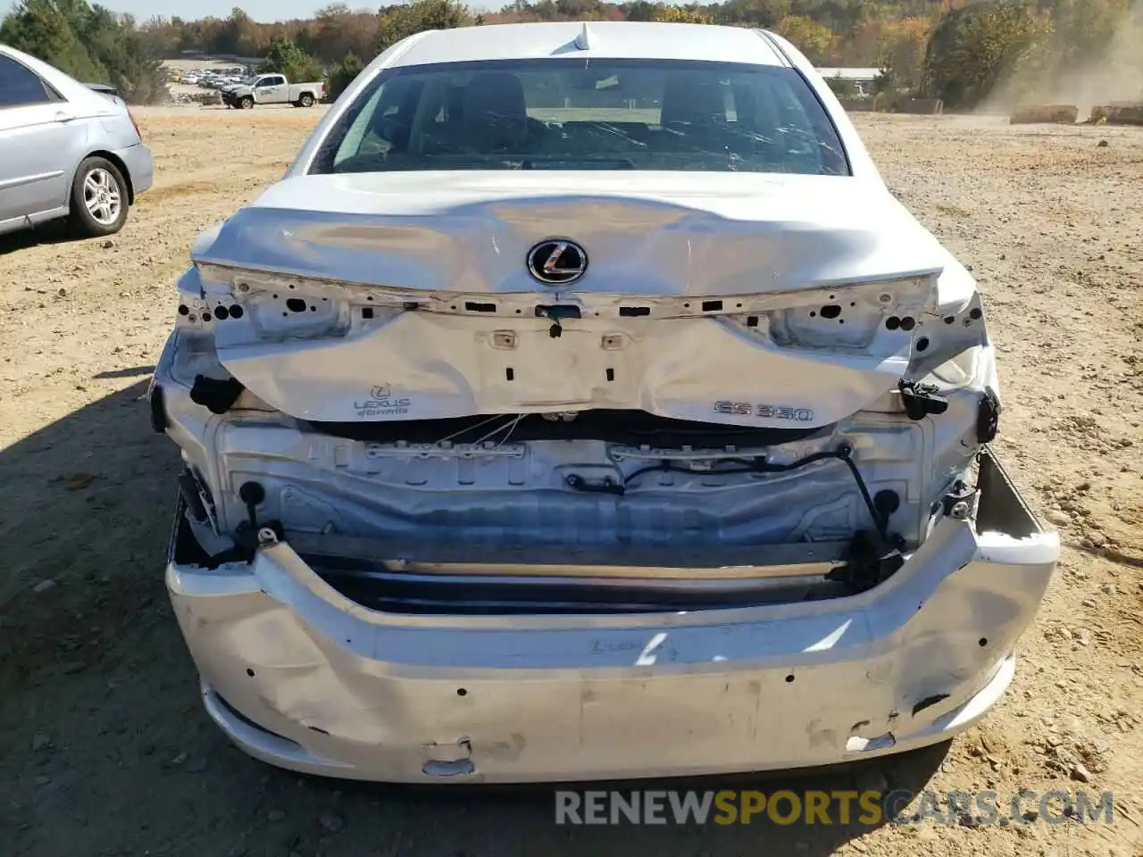 9 Photograph of a damaged car 58ADZ1B12LU079675 LEXUS ES350 2020