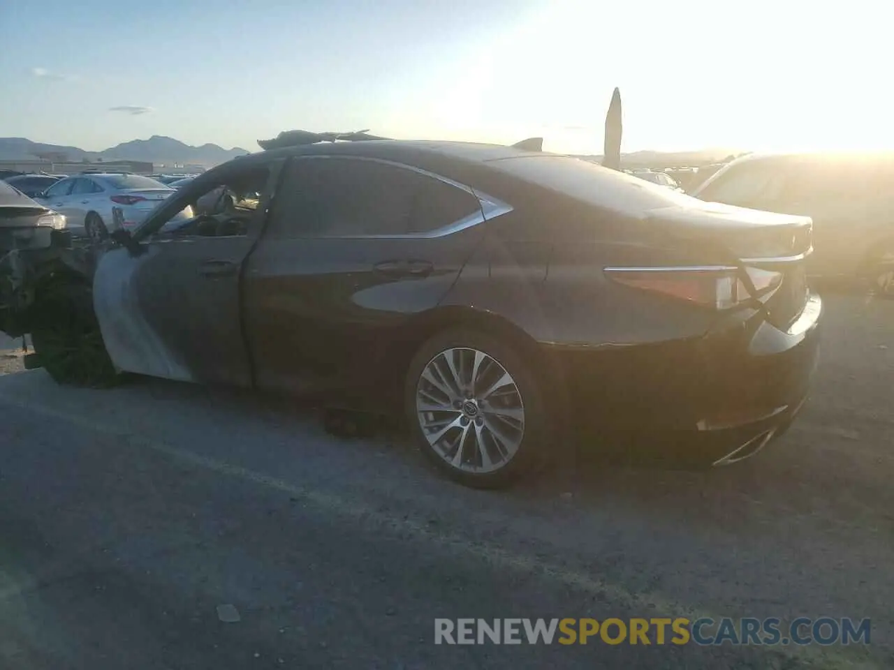 2 Photograph of a damaged car 58ADZ1B14LU056737 LEXUS ES350 2020