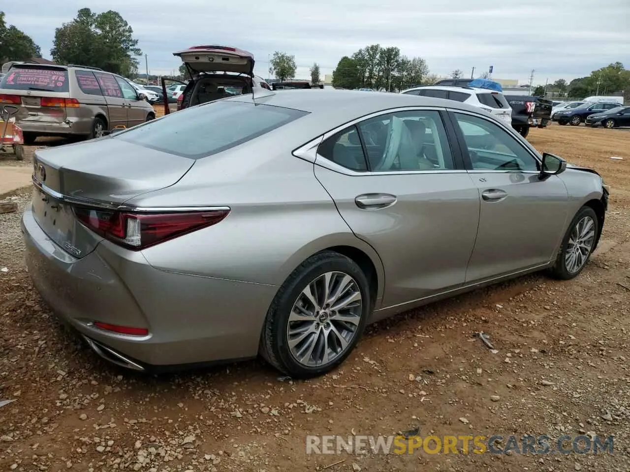 3 Photograph of a damaged car 58ADZ1B16LU055007 LEXUS ES350 2020