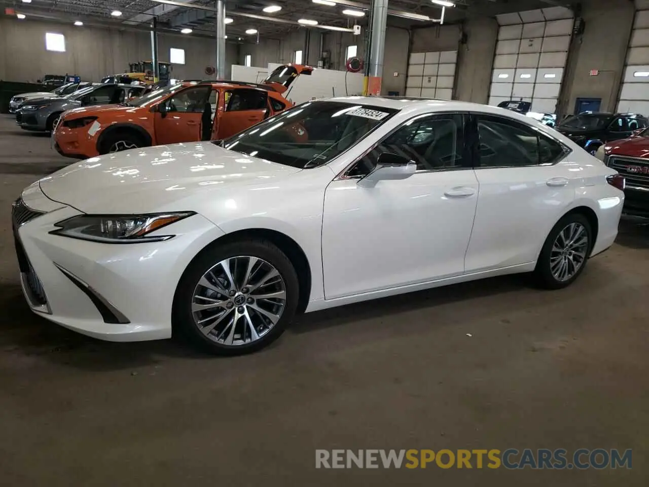 1 Photograph of a damaged car 58ADZ1B16LU068582 LEXUS ES350 2020