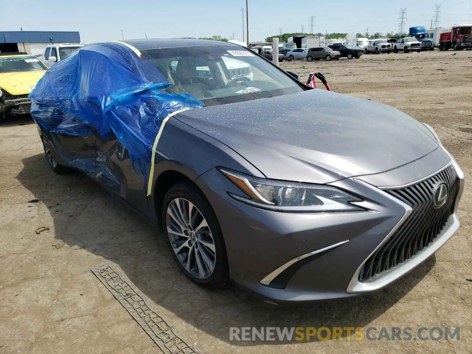 1 Photograph of a damaged car 58ADZ1B16LU077900 LEXUS ES350 2020