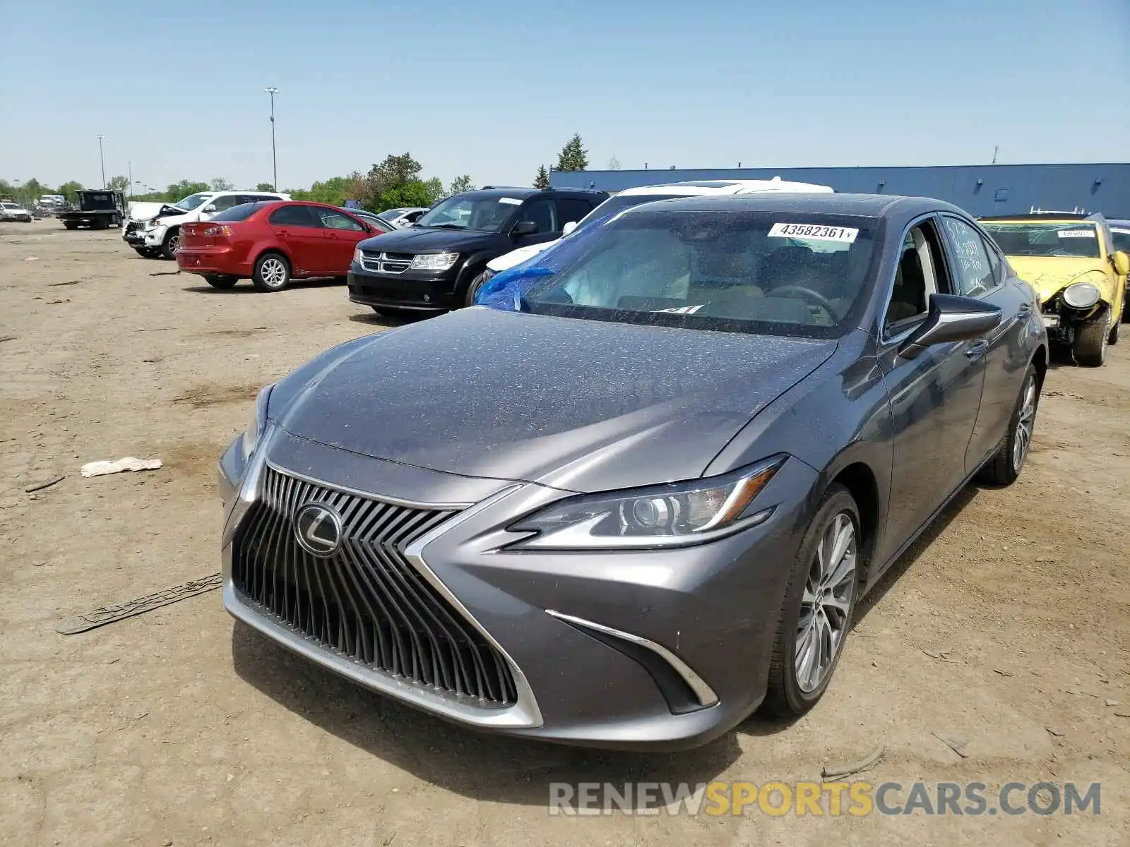 2 Photograph of a damaged car 58ADZ1B16LU077900 LEXUS ES350 2020