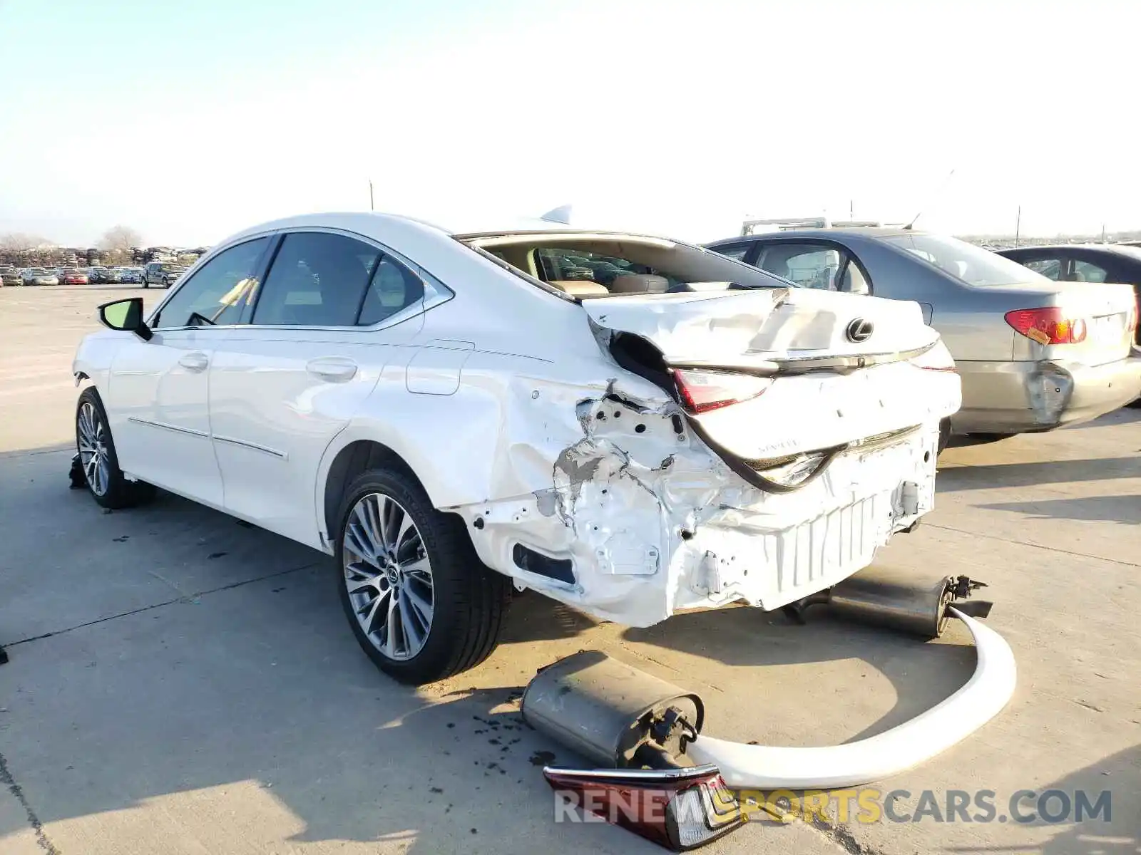 3 Photograph of a damaged car 58ADZ1B17LU064055 LEXUS ES350 2020