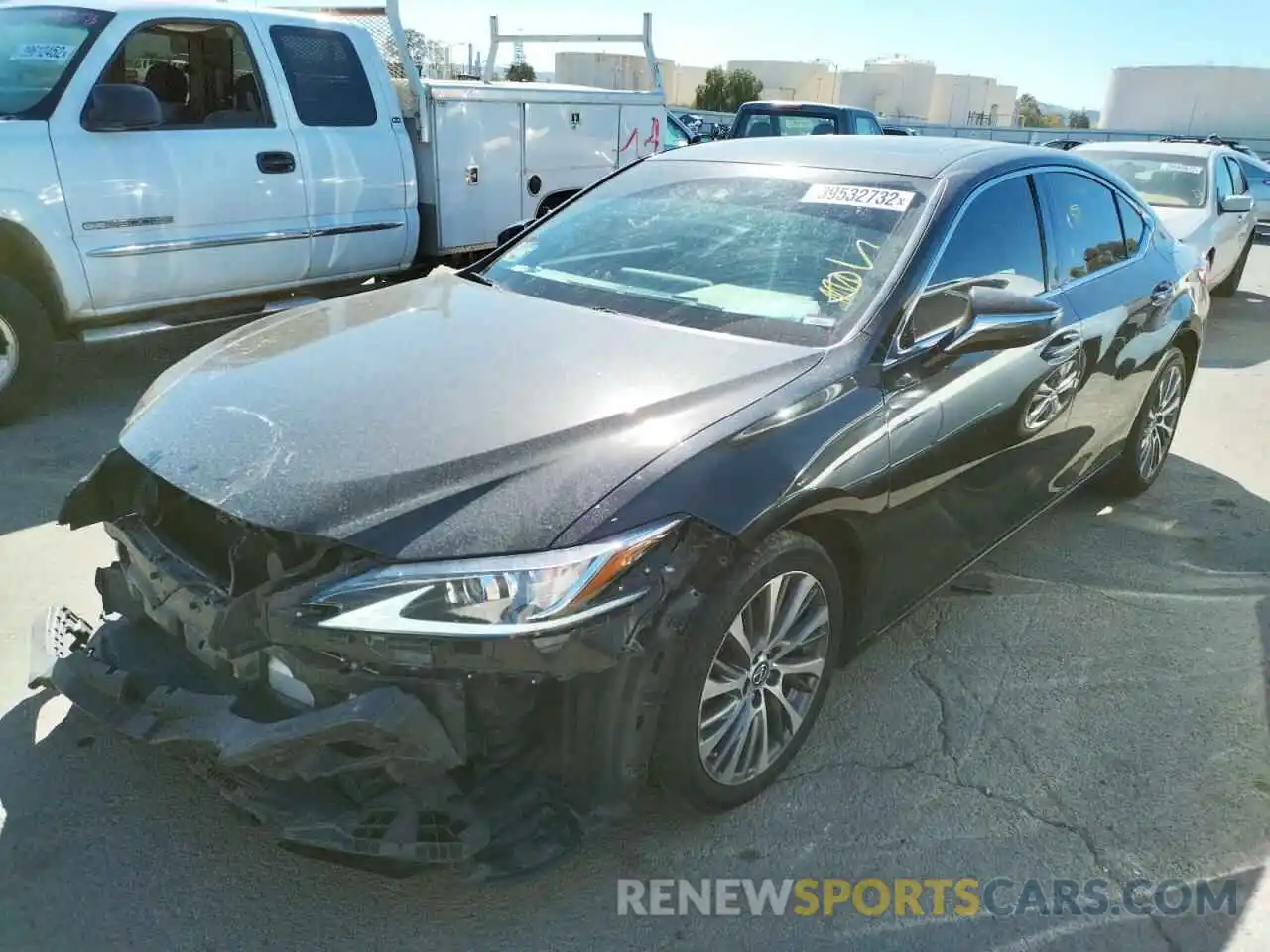 2 Photograph of a damaged car 58ADZ1B18LU056577 LEXUS ES350 2020