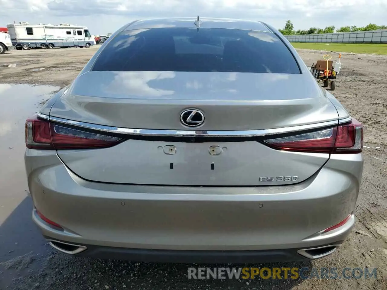 6 Photograph of a damaged car 58ADZ1B19LU080967 LEXUS ES350 2020