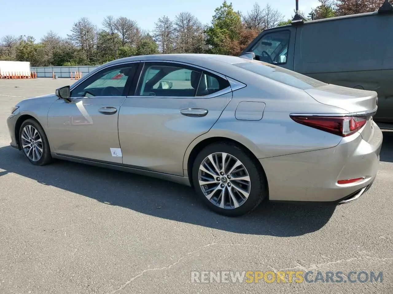 2 Photograph of a damaged car 58ADZ1B1XLU052966 LEXUS ES350 2020
