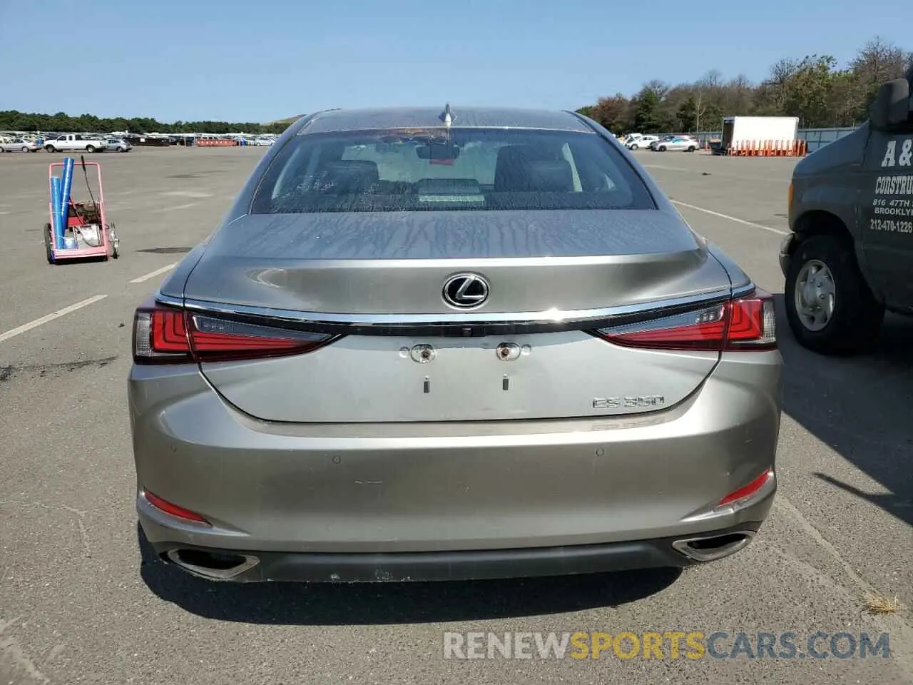 6 Photograph of a damaged car 58ADZ1B1XLU052966 LEXUS ES350 2020