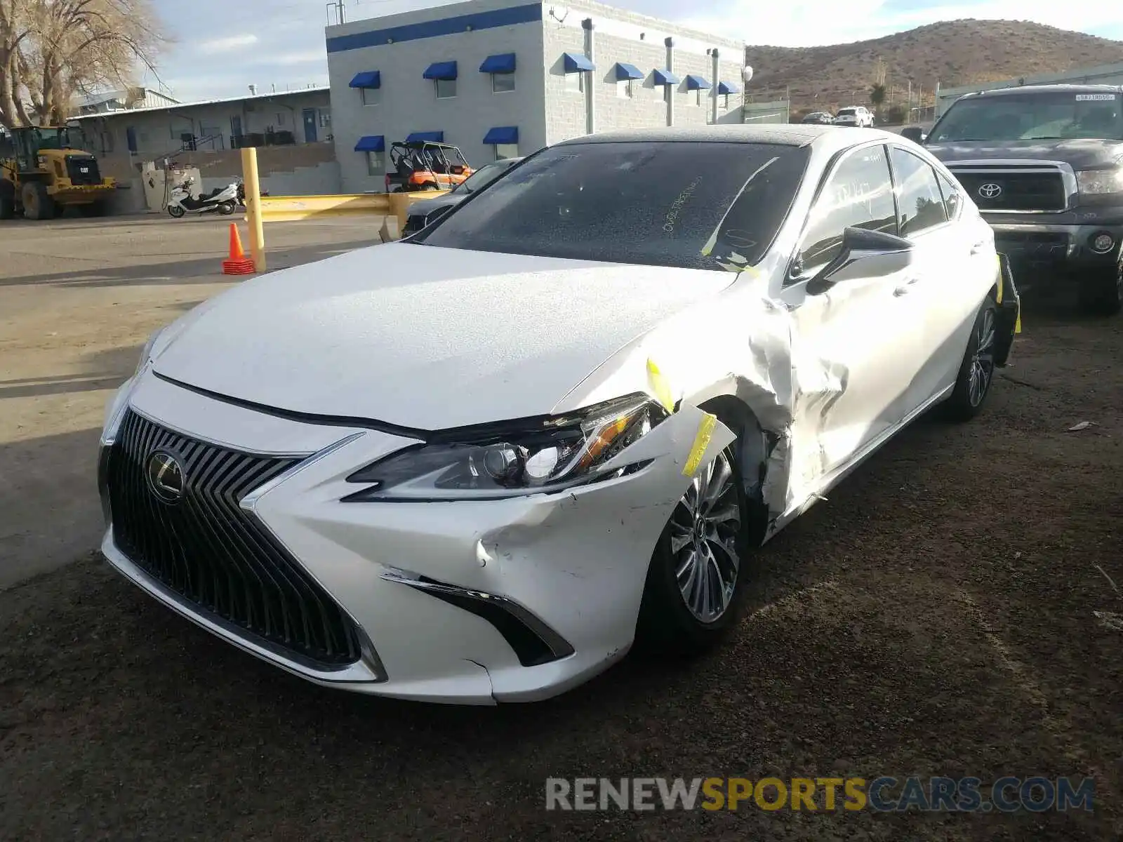 2 Photograph of a damaged car 58ADZ1B1XLU070299 LEXUS ES350 2020