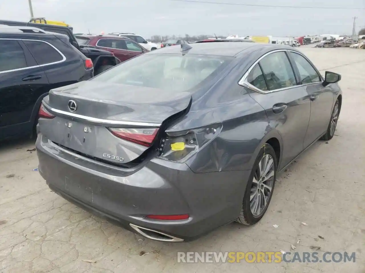 4 Photograph of a damaged car 58ADZ1B1XLU072022 LEXUS ES350 2020