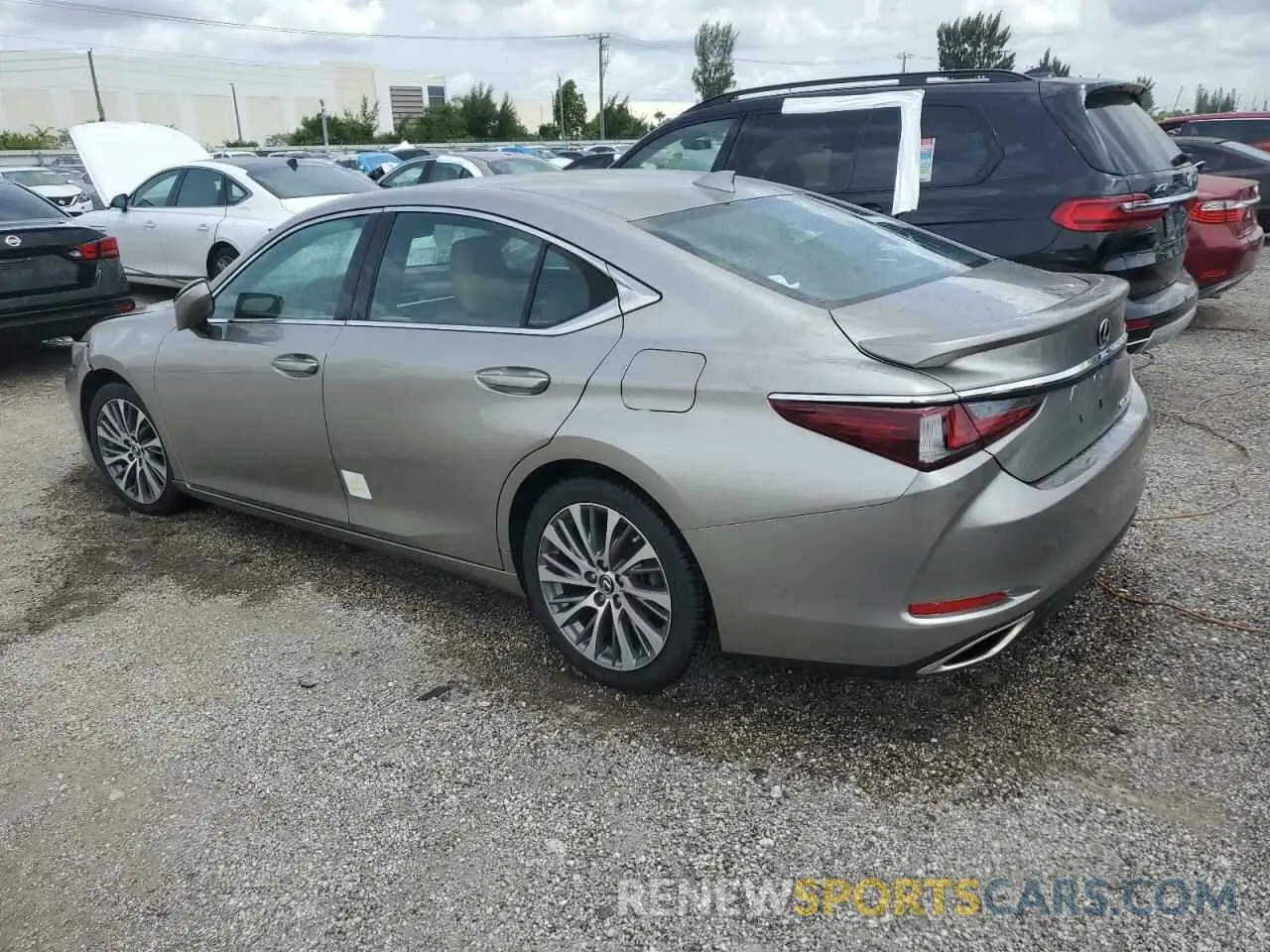2 Photograph of a damaged car 58ADZ1B1XLU075504 LEXUS ES350 2020