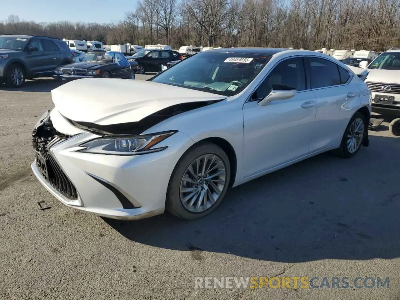 1 Photograph of a damaged car 58AEZ1B11LU058384 LEXUS ES350 2020