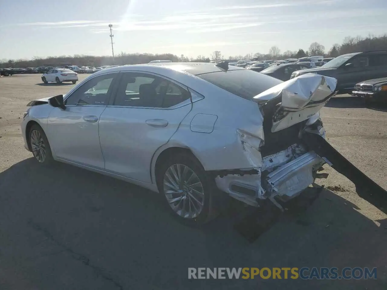 2 Photograph of a damaged car 58AEZ1B11LU058384 LEXUS ES350 2020