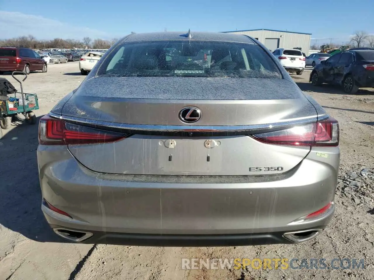 6 Photograph of a damaged car 58AEZ1B16LU057778 LEXUS ES350 2020