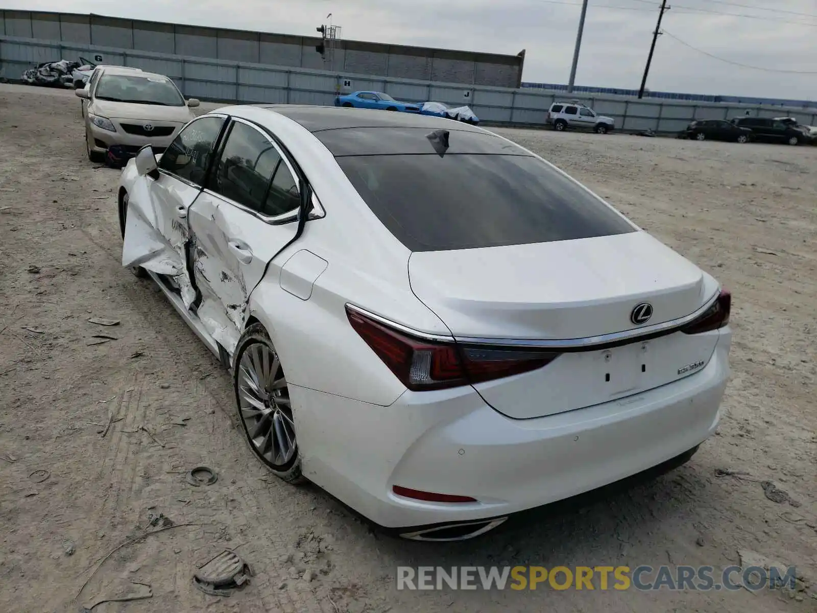 3 Photograph of a damaged car 58AEZ1B17LU057630 LEXUS ES350 2020