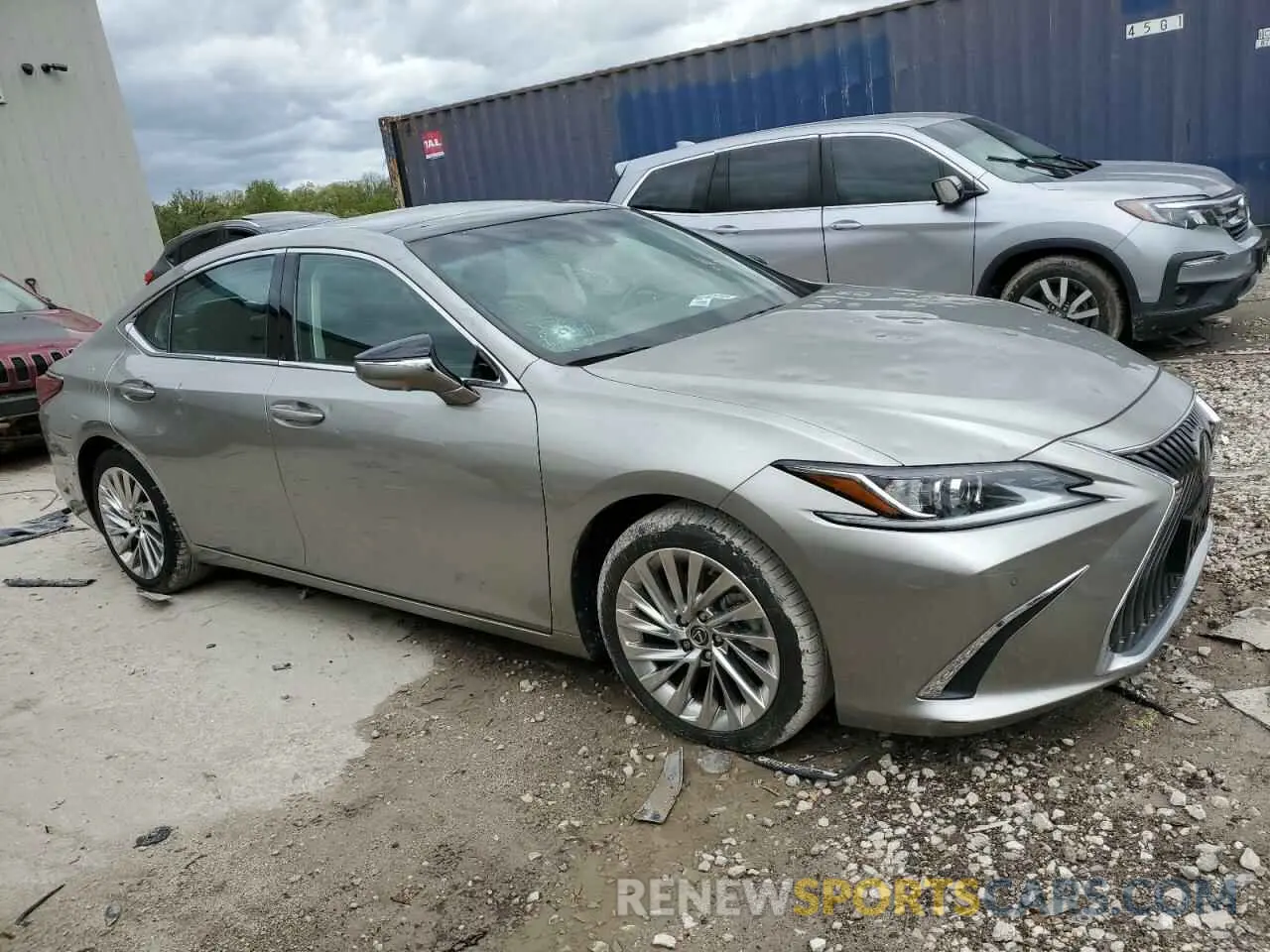 4 Photograph of a damaged car 58AEZ1B18LU073576 LEXUS ES350 2020
