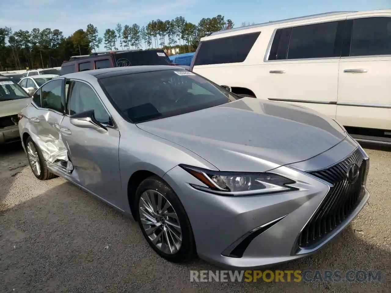 1 Photograph of a damaged car 58AEZ1B19LU066829 LEXUS ES350 2020