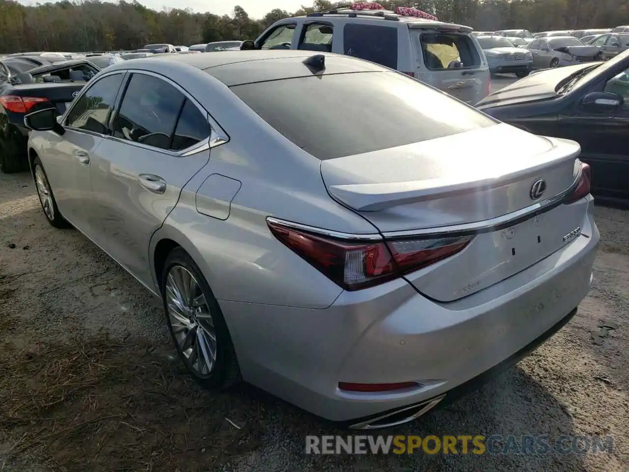 3 Photograph of a damaged car 58AEZ1B19LU066829 LEXUS ES350 2020