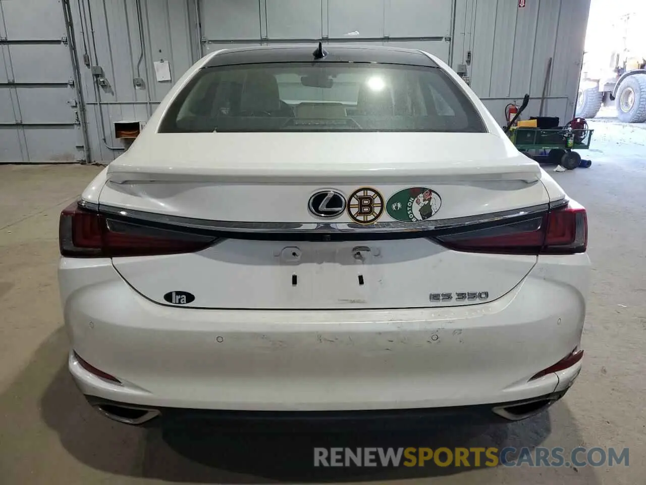 6 Photograph of a damaged car 58AEZ1B1XLU060005 LEXUS ES350 2020
