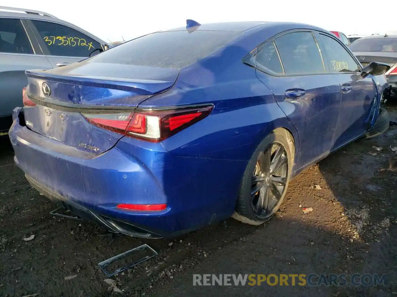 4 Photograph of a damaged car 58AGZ1B10LU062127 LEXUS ES350 2020