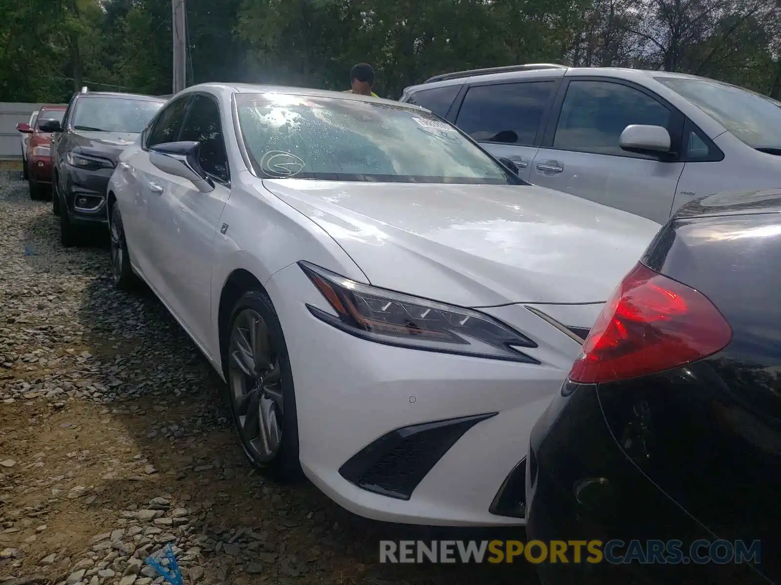 1 Photograph of a damaged car 58AGZ1B10LU079574 LEXUS ES350 2020