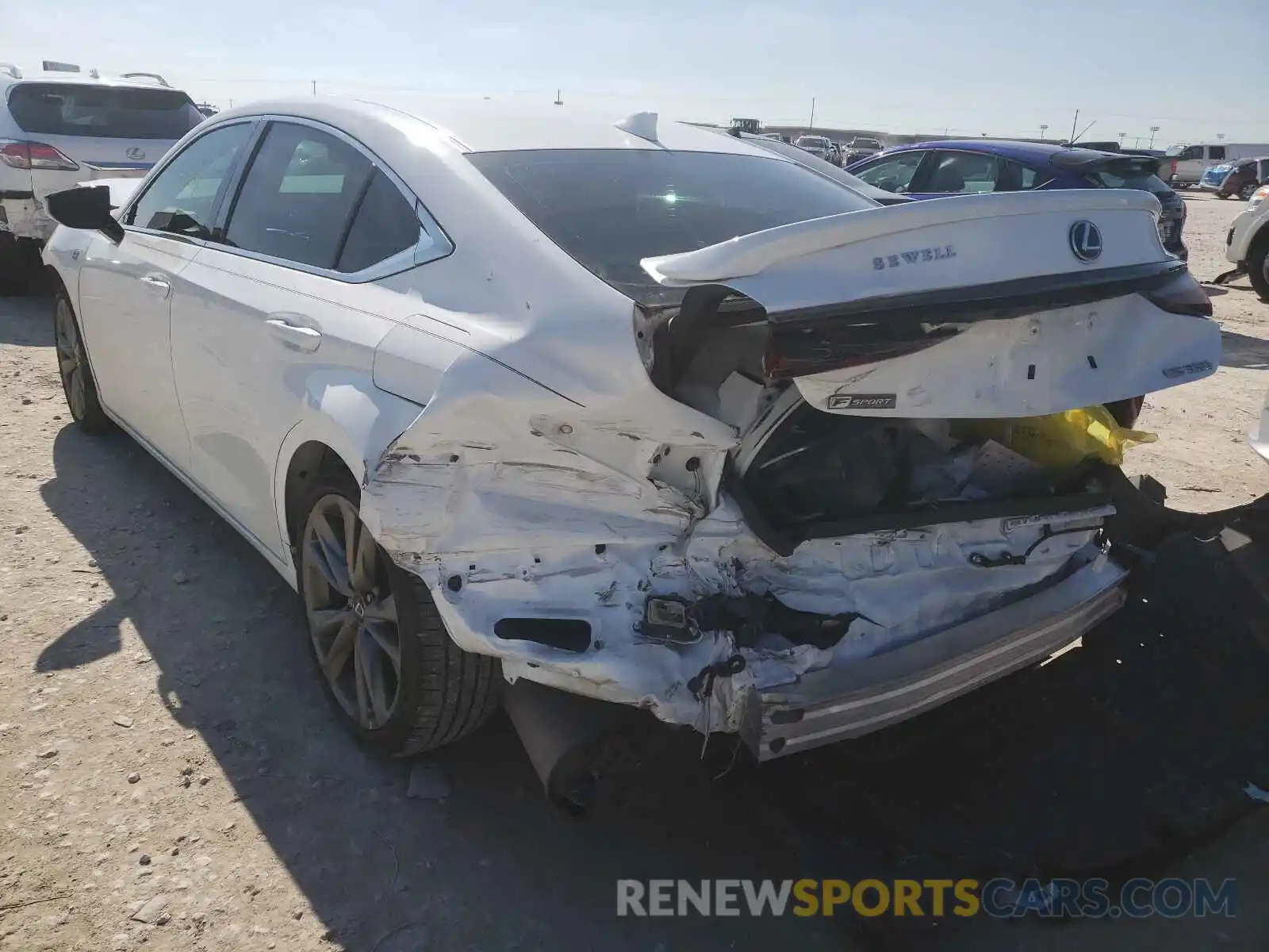 3 Photograph of a damaged car 58AGZ1B13LU078113 LEXUS ES350 2020