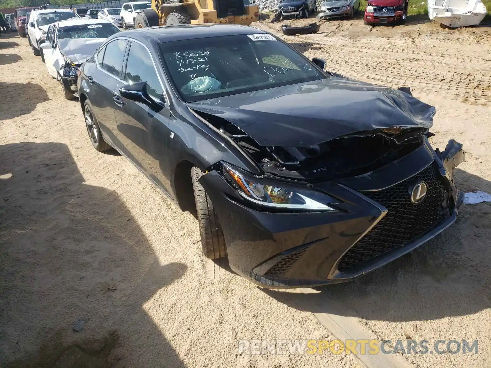 1 Photograph of a damaged car 58AGZ1B15LU058011 LEXUS ES350 2020