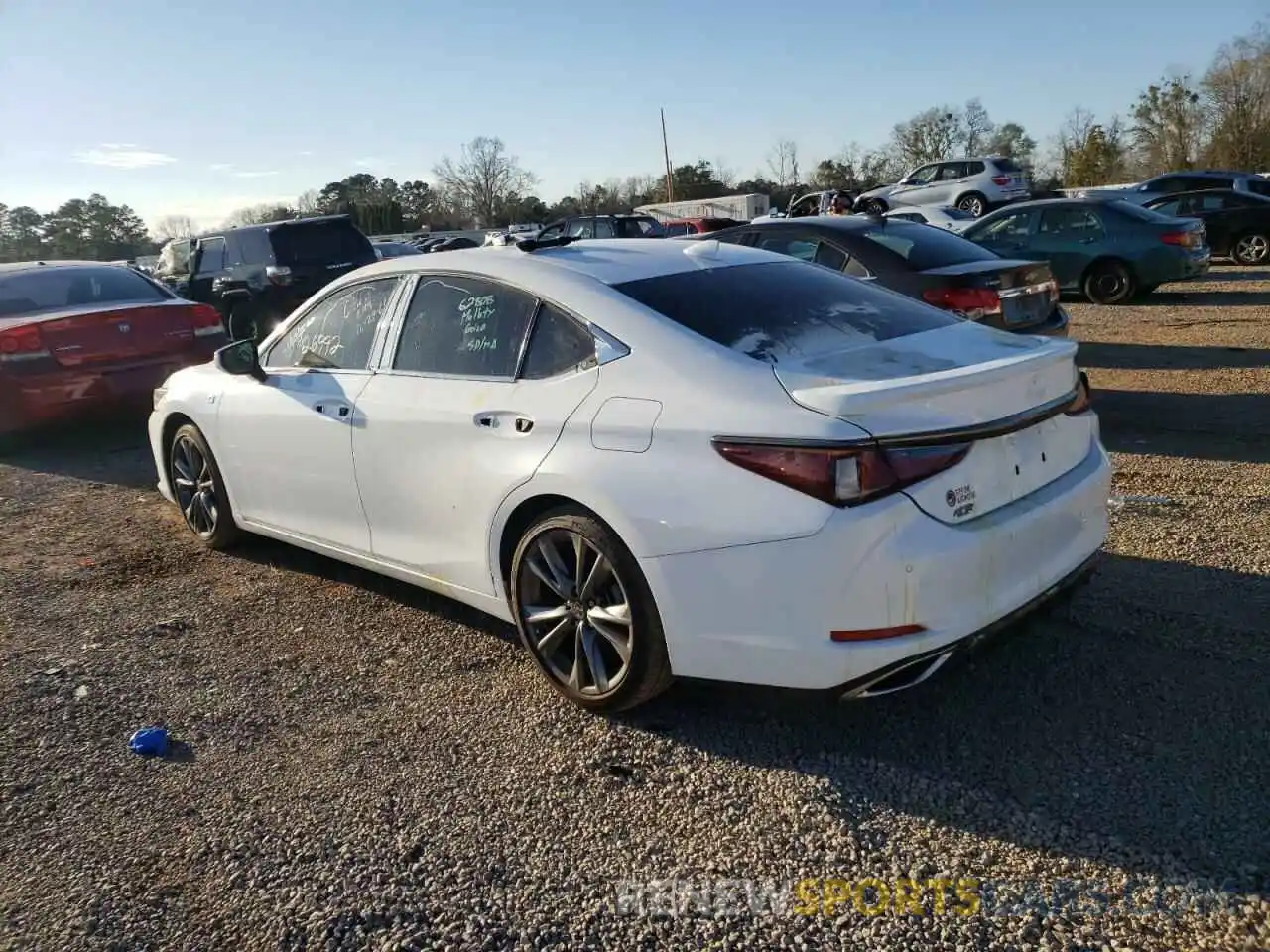 9 Photograph of a damaged car 58AGZ1B17LU067566 LEXUS ES350 2020