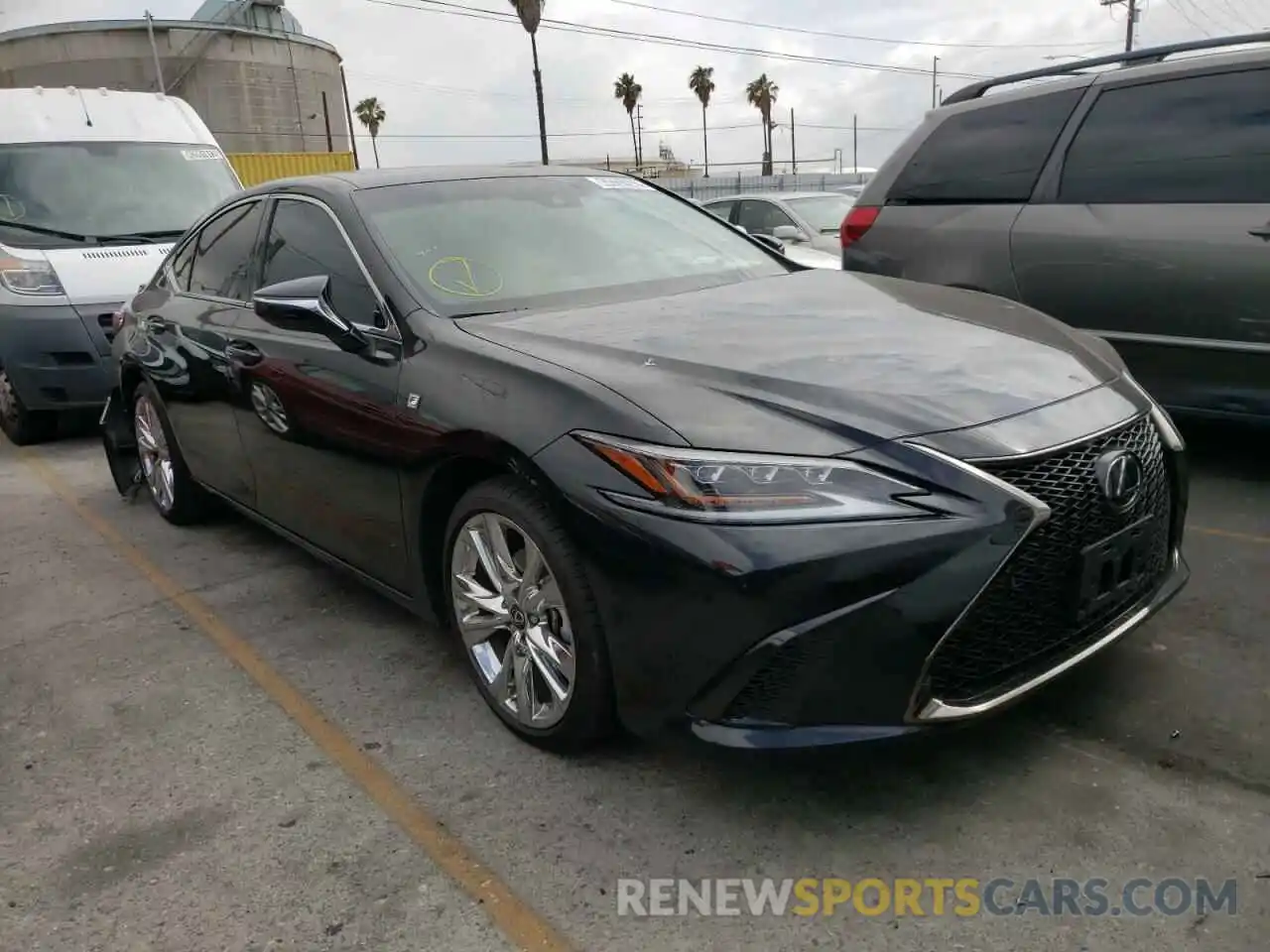 1 Photograph of a damaged car 58AGZ1B17LU072511 LEXUS ES350 2020