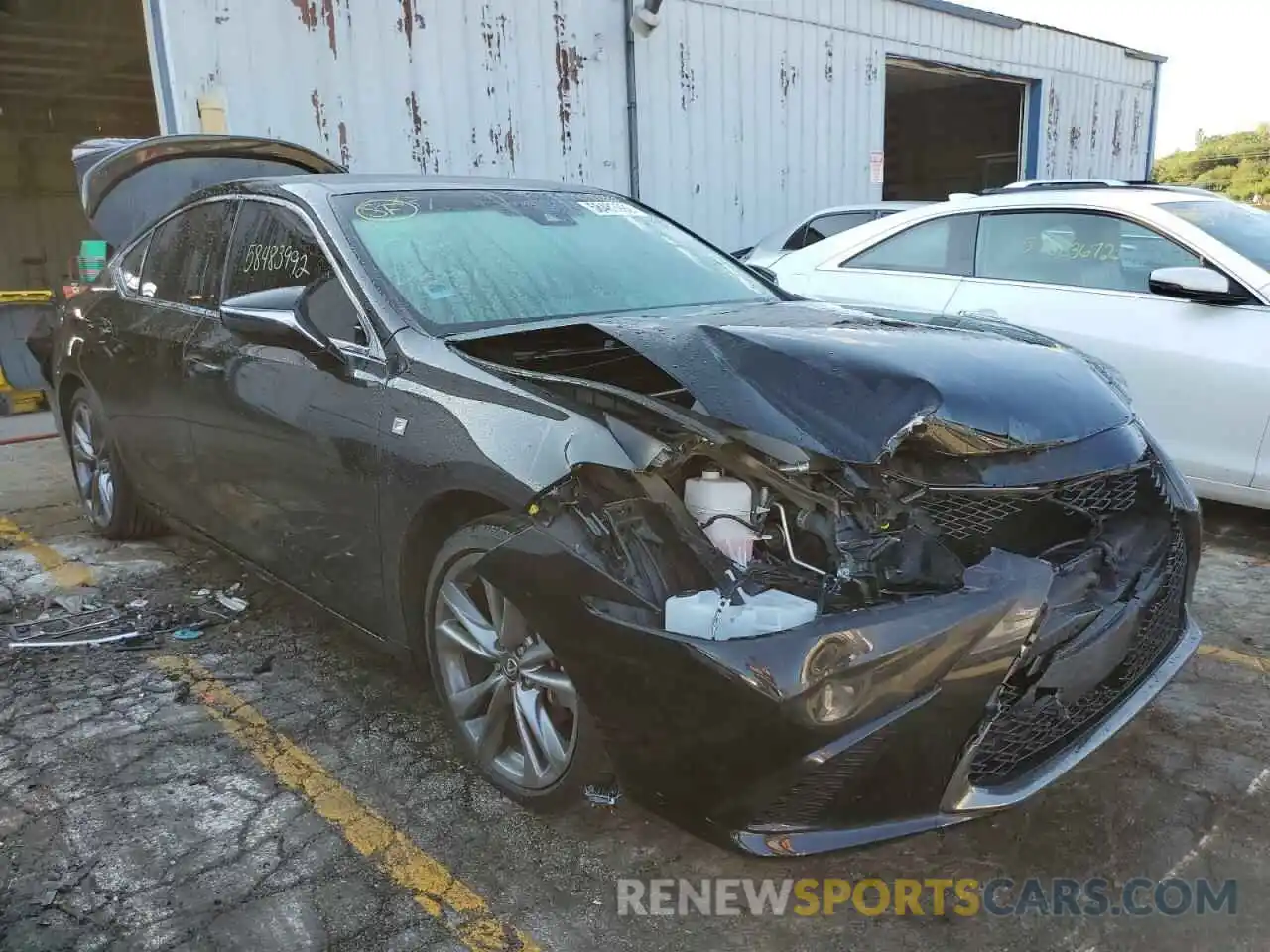 1 Photograph of a damaged car 58AGZ1B17LU078597 LEXUS ES350 2020