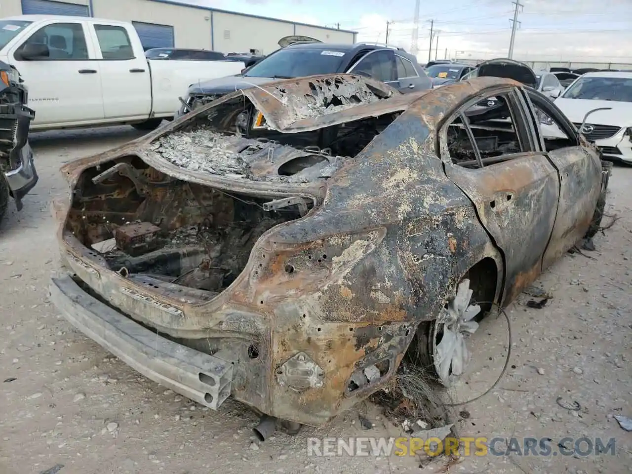 4 Photograph of a damaged car 58AGZ1B18LU052848 LEXUS ES350 2020