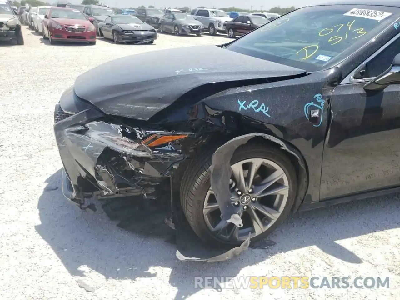 9 Photograph of a damaged car 58AGZ1B1XLU074513 LEXUS ES350 2020