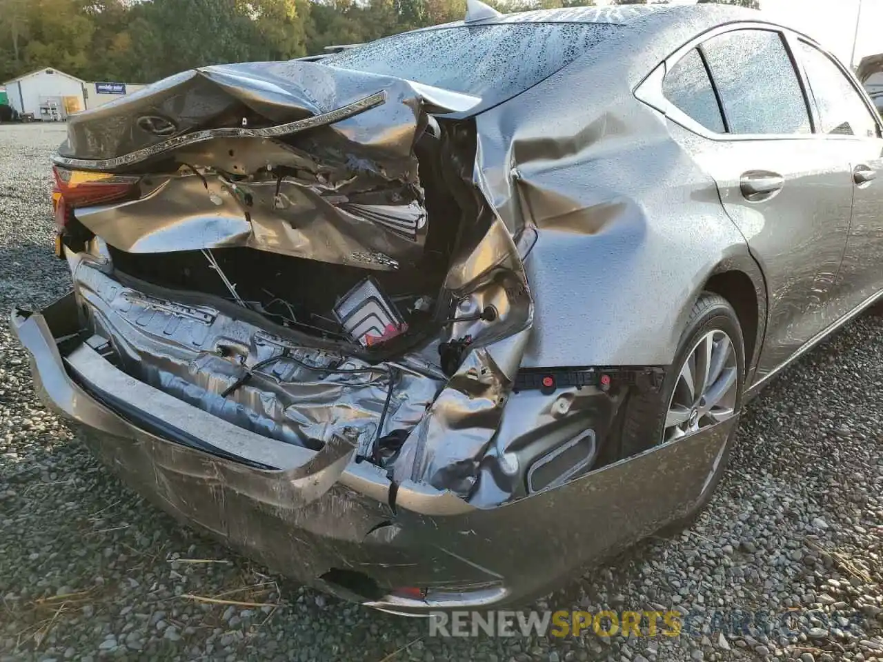 9 Photograph of a damaged car 58ACZ1B13MU087037 LEXUS ES350 2021