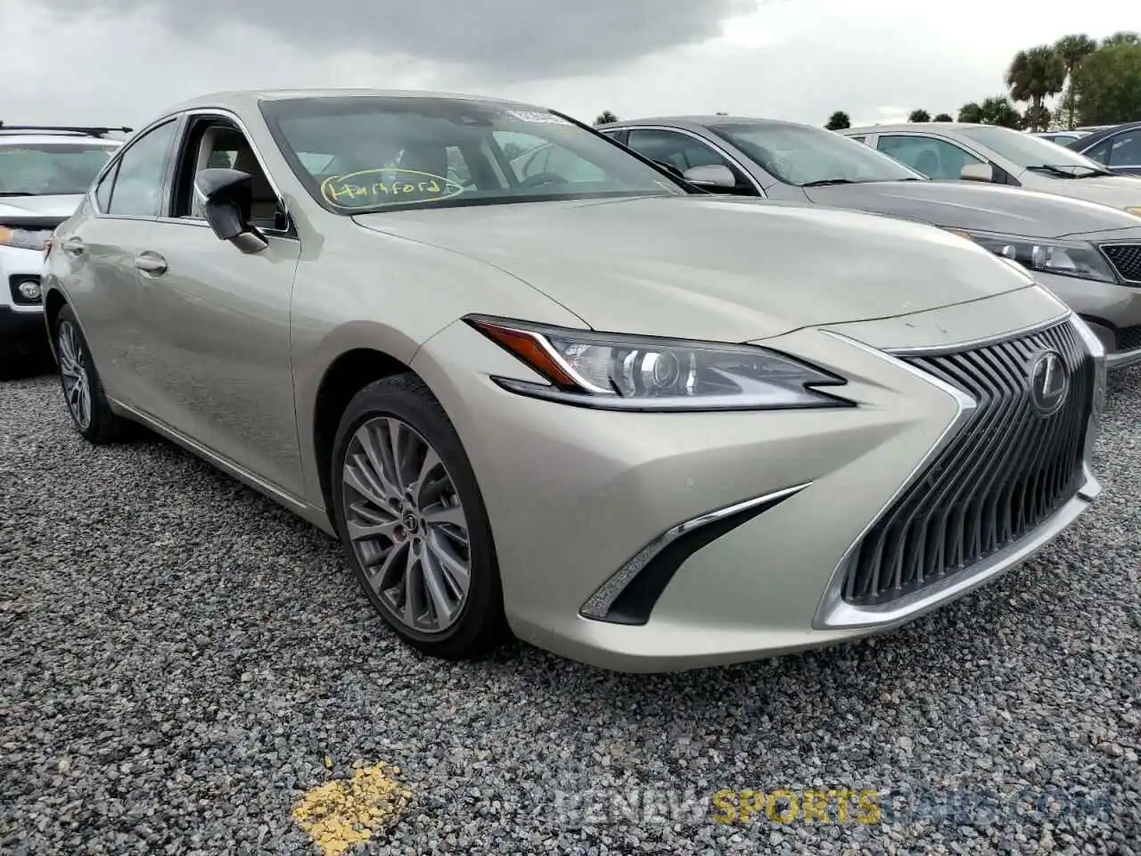 1 Photograph of a damaged car 58ADZ1B10MU090661 LEXUS ES350 2021